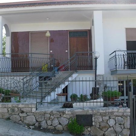 Guesthouseminturnoit Lucia Sparagna Minturno Exterior foto