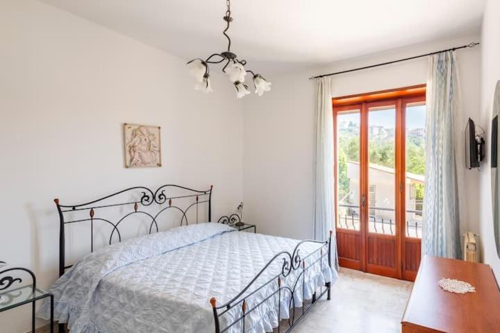 Guesthouseminturnoit Lucia Sparagna Minturno Exterior foto