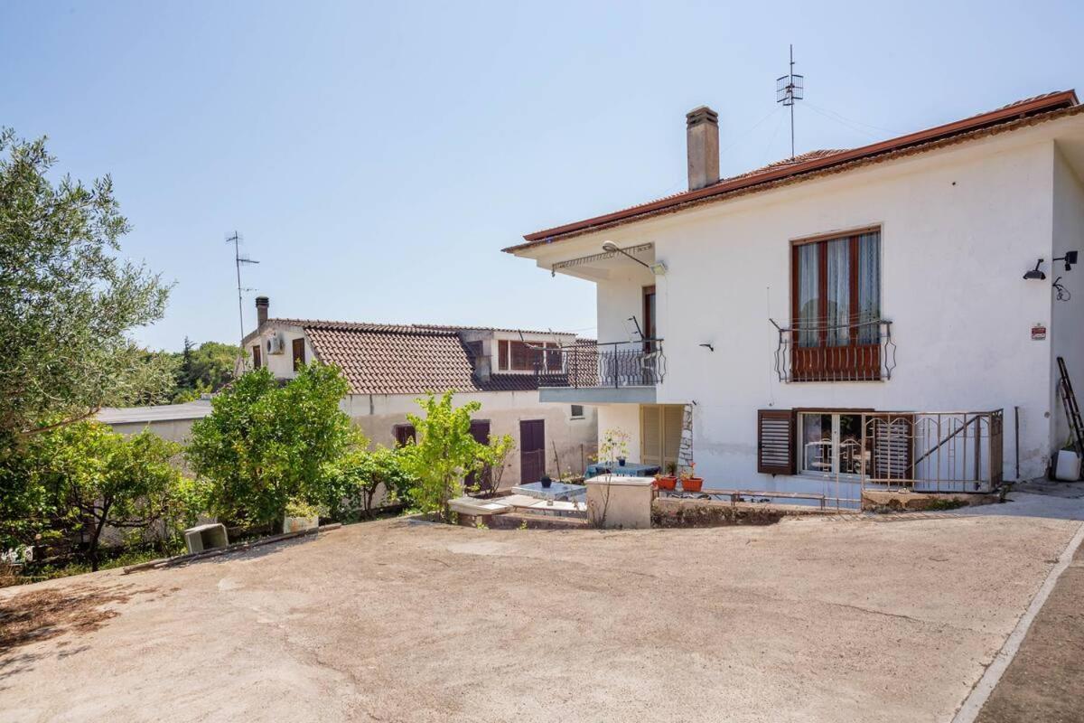 Guesthouseminturnoit Lucia Sparagna Minturno Exterior foto