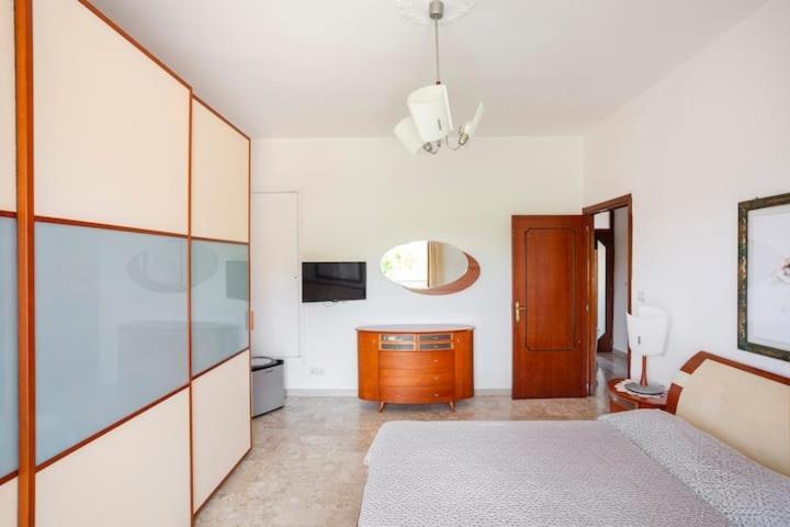 Guesthouseminturnoit Lucia Sparagna Minturno Exterior foto